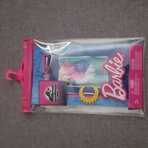 Barbie Jurassic World fashion gown clothes glasses hairpiece ages 3+